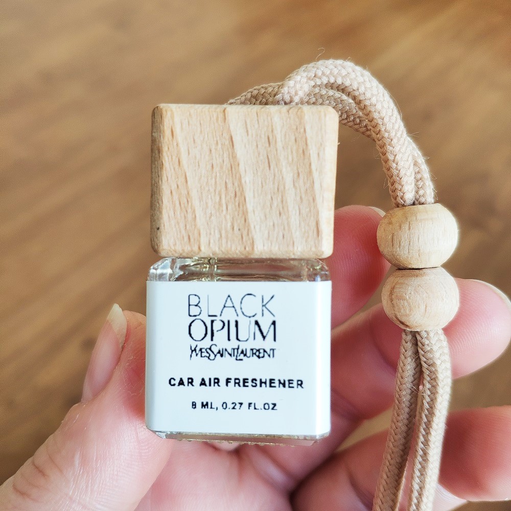 Black Opium Yves Saint Laurent 