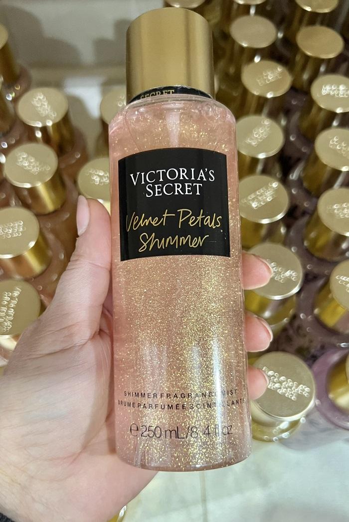 Парфюмированный спрей мист для тела Victoria's Secret Velvet Petals Shimmer 250 ml