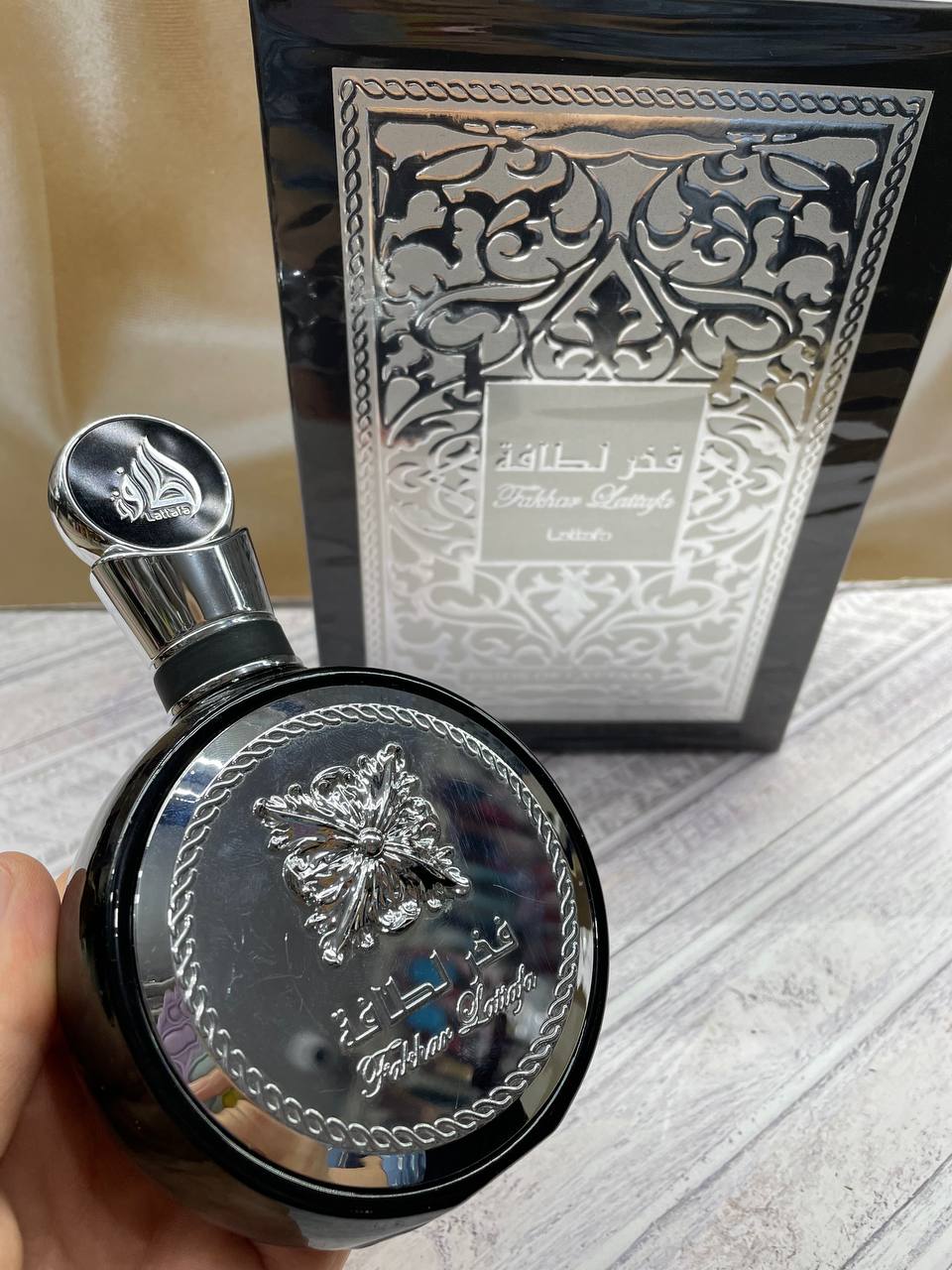 Духи Lattafa Perfumes Fakhar Black Латафа Парфюмс Фахар Блэк