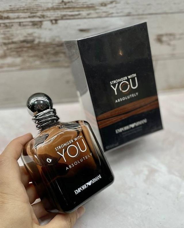 Духи Giorgio Armani Stronger With You Absolutely Армани Стронгер Виз ю Абсолютел