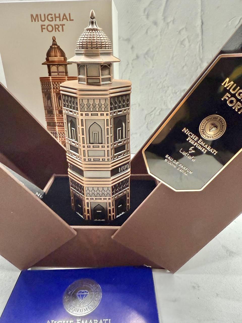 Духи Нише Эмарати Мугхал Форт Латафа Парфюм Niche Emarati Mughal Fort Lattafa Perfumes