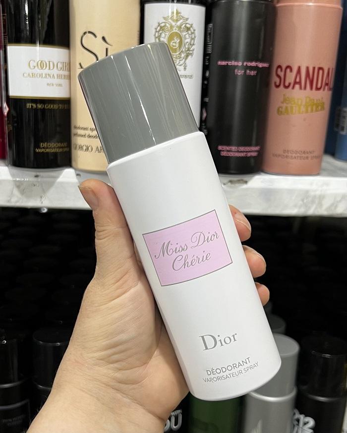 dezodorant-miss-dior-cherie-blooming-bouquet